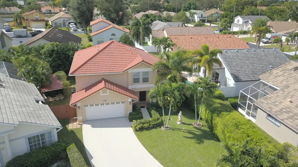 1996 Lake Breeze Court Wellington FL 33414