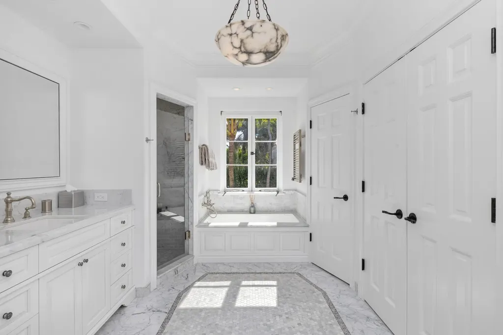 115 Via La Selva Palm Beach FL 33480