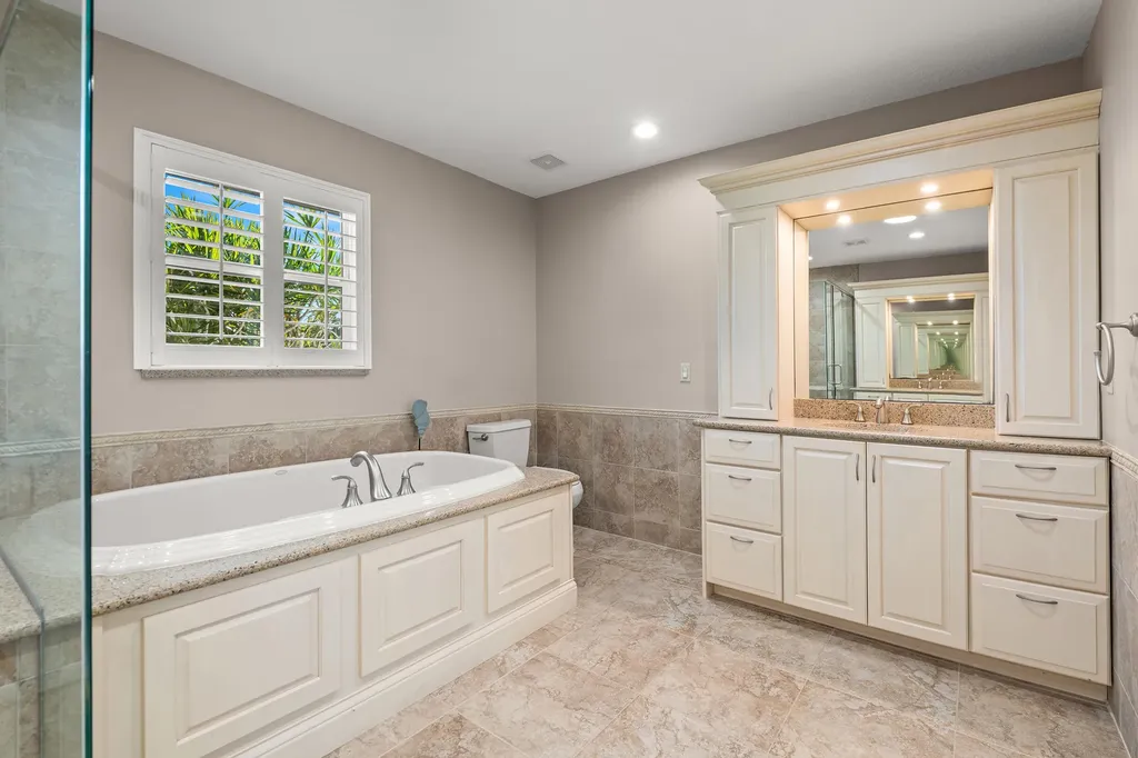 762 SE River Lane Port St Lucie FL 34983