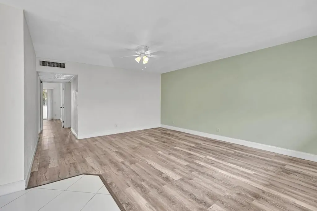 365 Flanders Delray Beach FL 33484