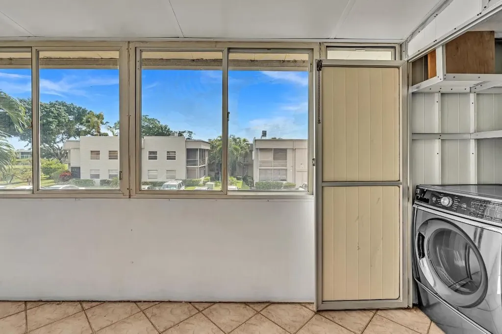 365 Flanders Delray Beach FL 33484