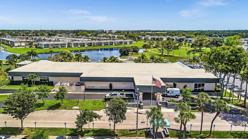 365 Flanders Delray Beach FL 33484