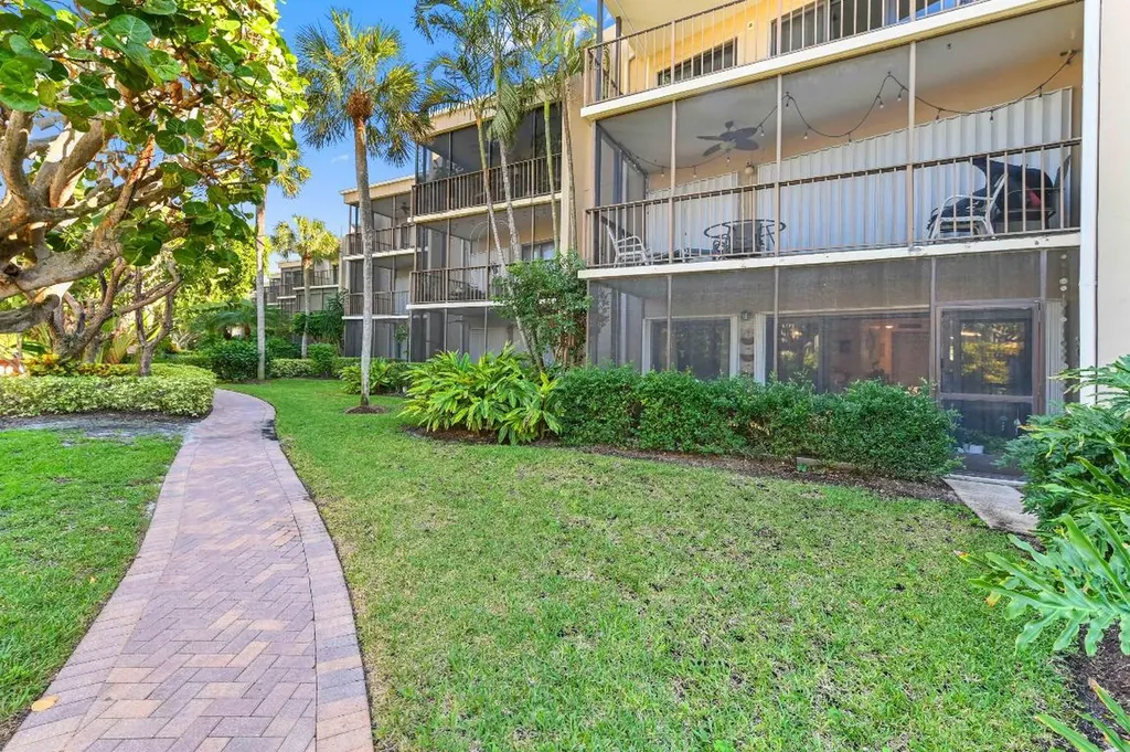 3605 S Ocean Boulevard South Palm Beach FL 33480