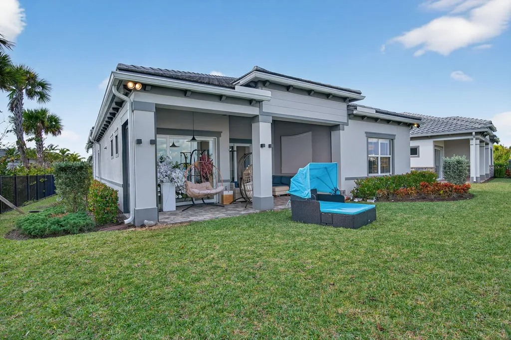 10405 Northbrook Circle Palm Beach Gardens FL 33412