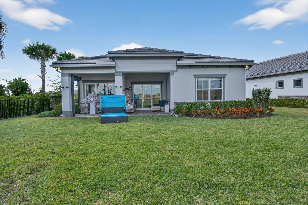 10405 Northbrook Circle Palm Beach Gardens FL 33412