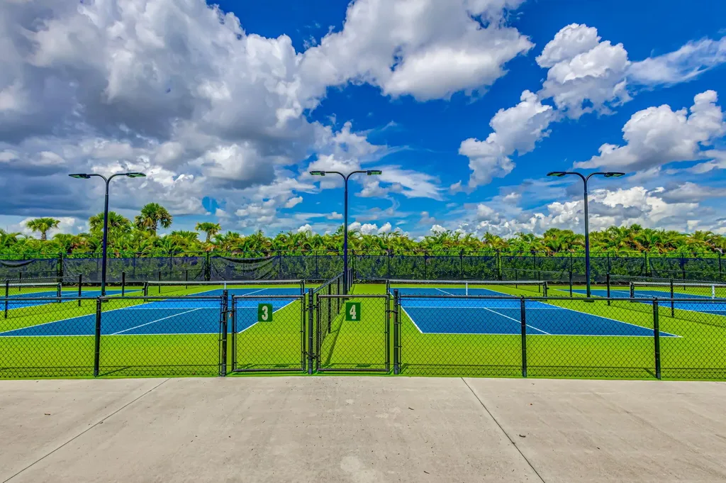 10405 Northbrook Circle Palm Beach Gardens FL 33412