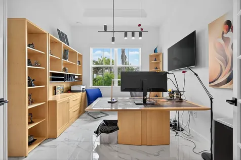 10405 Northbrook Circle Palm Beach Gardens FL 33412