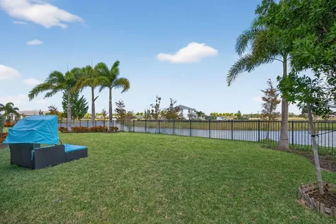 10405 Northbrook Circle Palm Beach Gardens FL 33412
