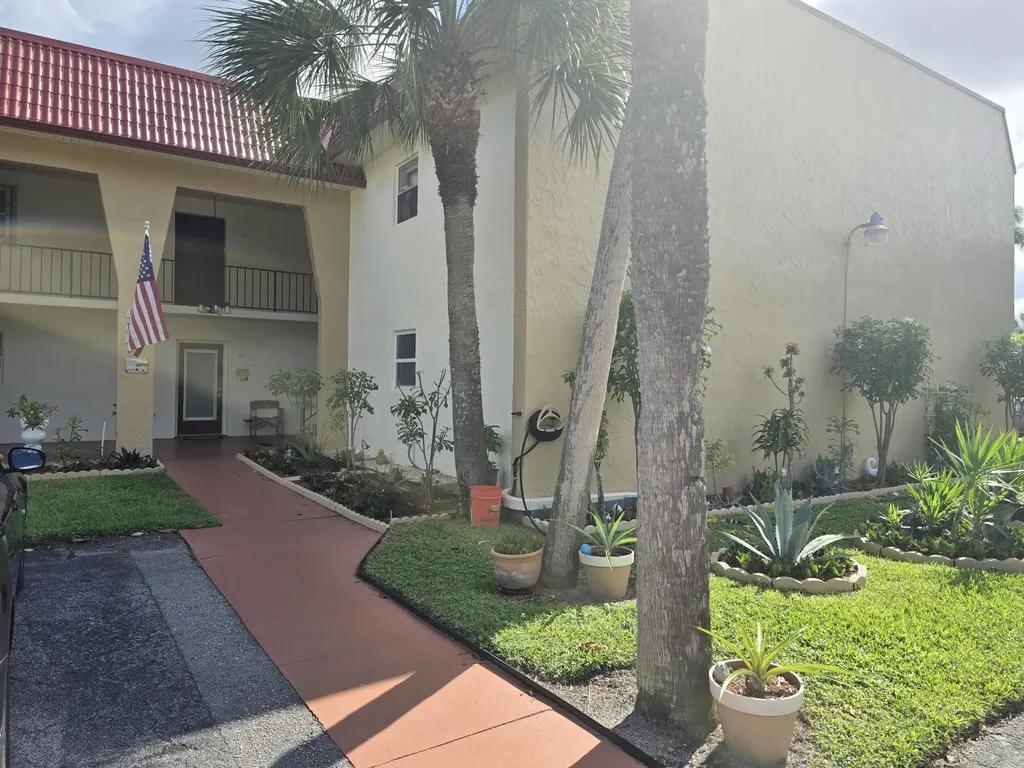 112 Lake Dora Drive West Palm Beach FL 33411
