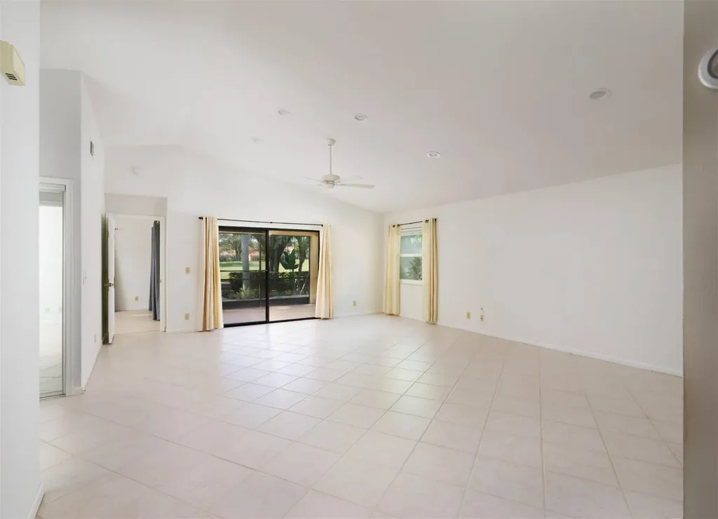 48 Ironwood Way N Palm Beach Gardens FL 33418