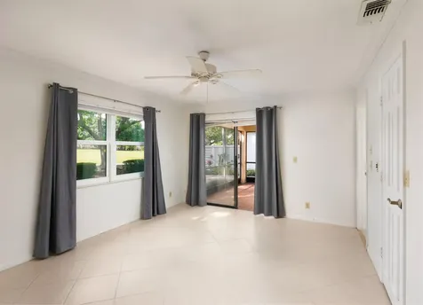 48 Ironwood Way N Palm Beach Gardens FL 33418