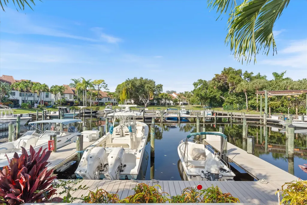 2359 Treasure Isle Drive Palm Beach Gardens FL 33410