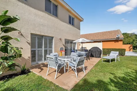 6164 Willoughby Circle Lake Worth FL 33463
