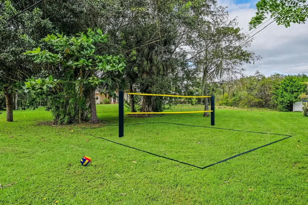 8671 155th Place N Palm Beach Gardens FL 33418