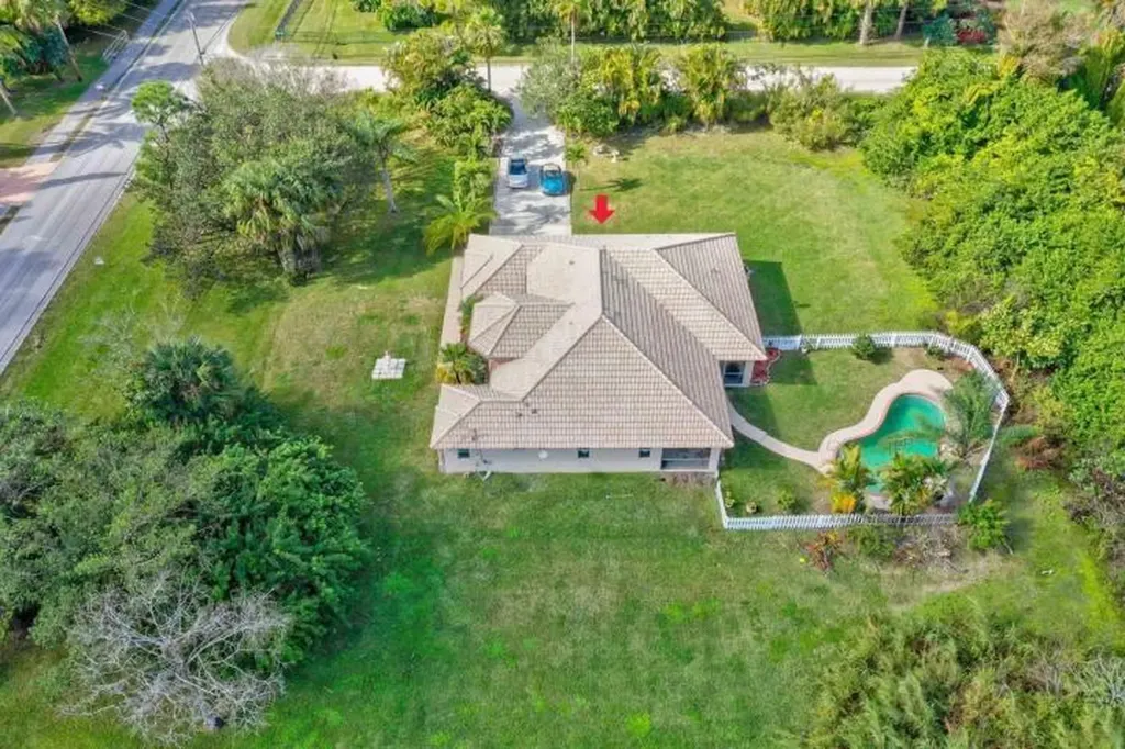 8671 155th Place N Palm Beach Gardens FL 33418