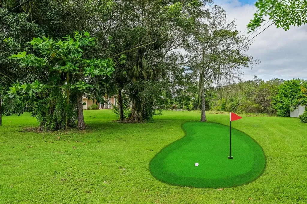 8671 155th Place N Palm Beach Gardens FL 33418