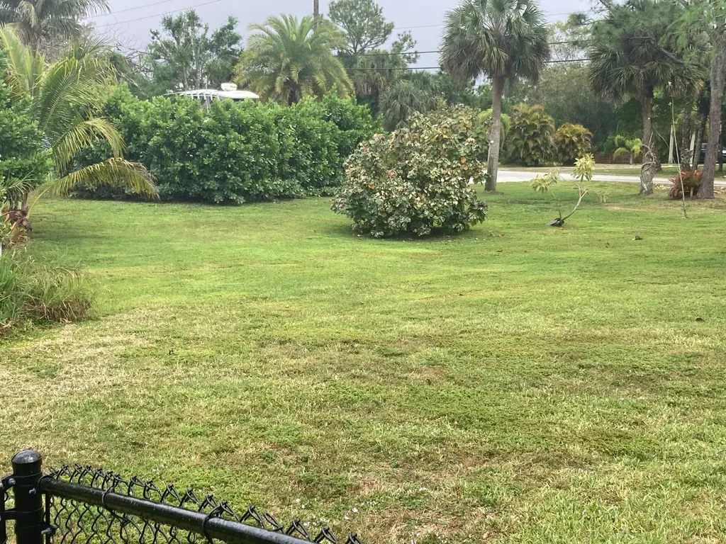 8671 155th Place N Palm Beach Gardens FL 33418