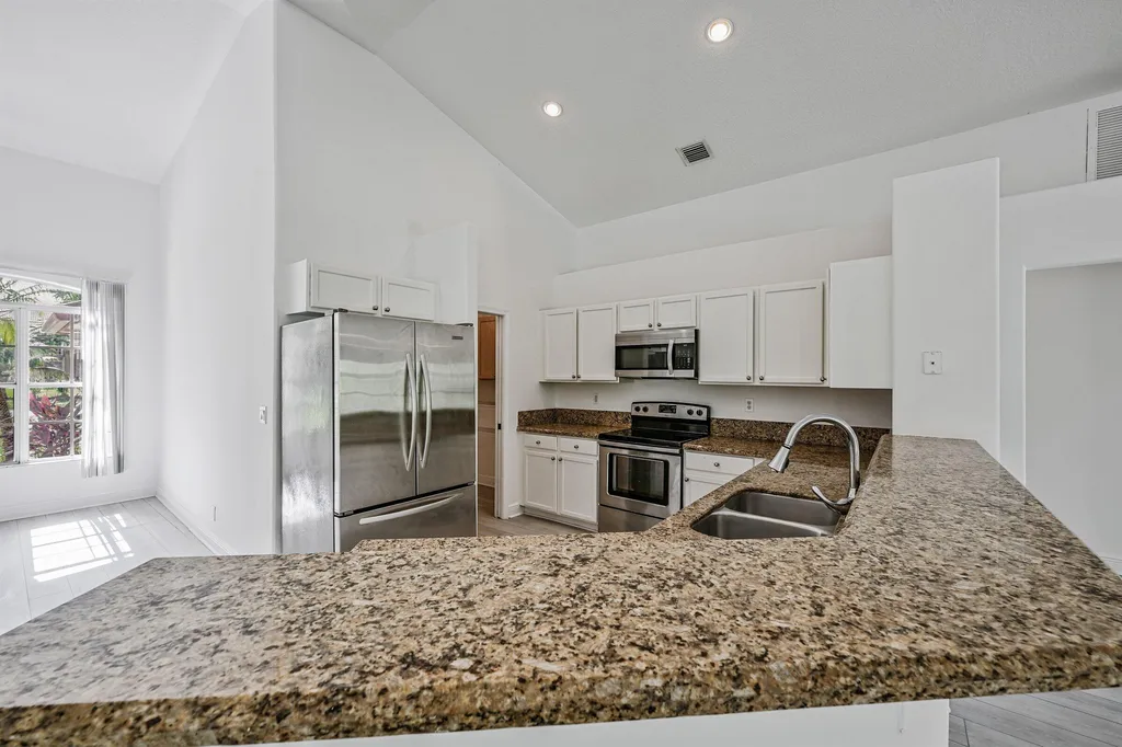 8671 155th Place N Palm Beach Gardens FL 33418