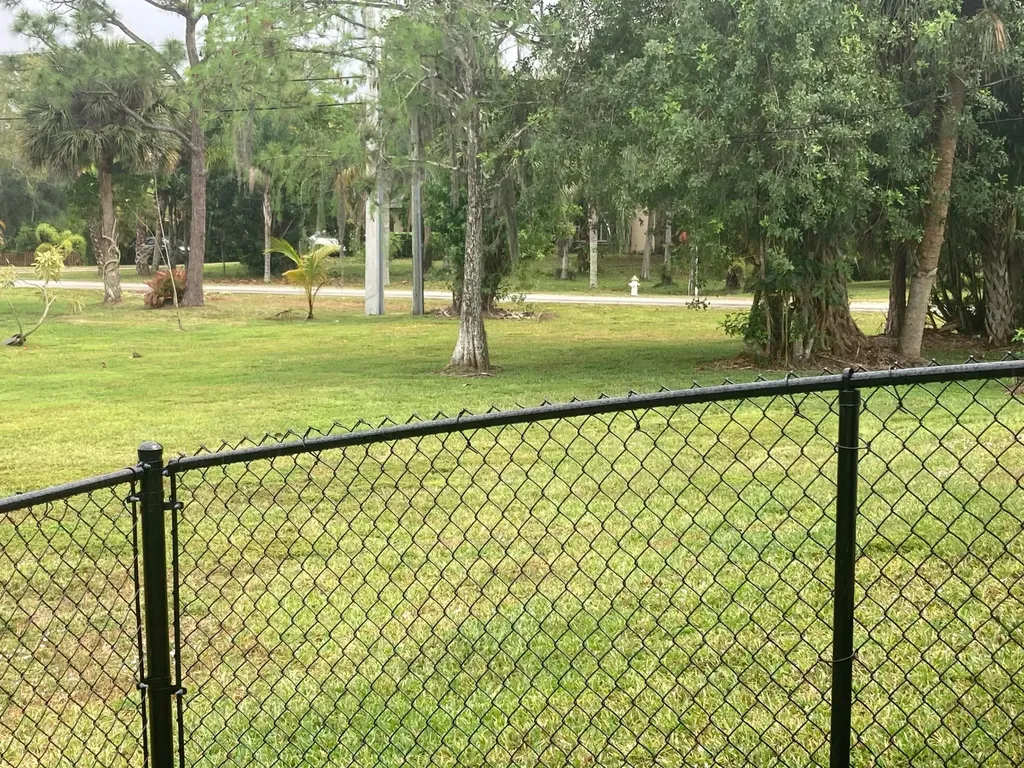 8671 155th Place N Palm Beach Gardens FL 33418