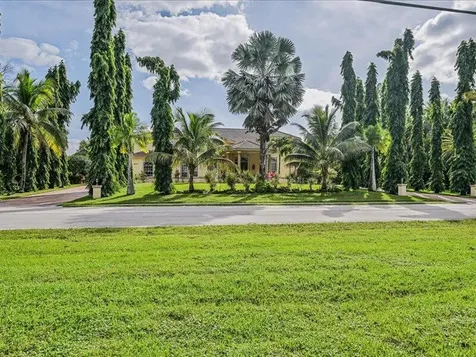 8671 155th Place N Palm Beach Gardens FL 33418