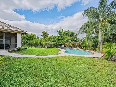 8671 155th Place N Palm Beach Gardens FL 33418