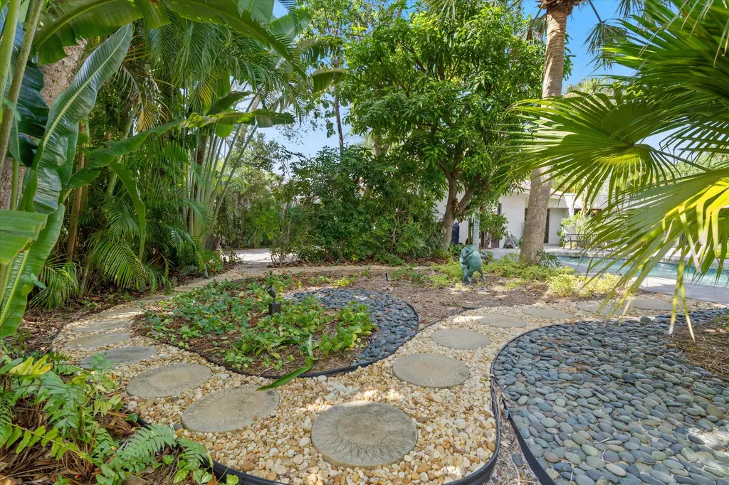 815 Tangerine Way Delray Beach FL 33483