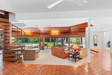 815 Tangerine Way Delray Beach FL 33483