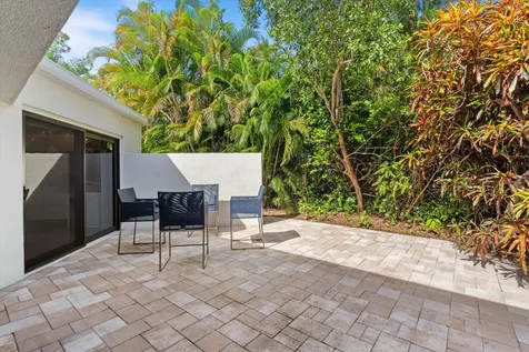 815 Tangerine Way Delray Beach FL 33483