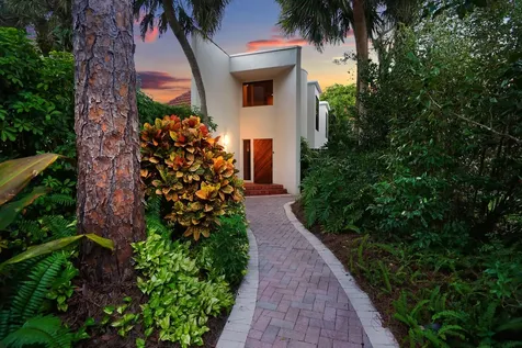 815 Tangerine Way Delray Beach FL 33483
