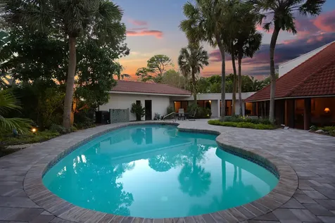815 Tangerine Way Delray Beach FL 33483