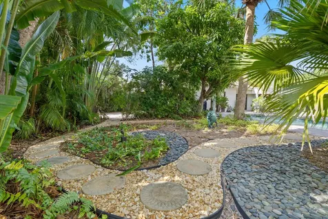 815 Tangerine Way Delray Beach FL 33483