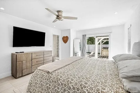 124 Oregon Lane Boca Raton FL 33487