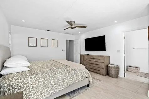 124 Oregon Lane Boca Raton FL 33487