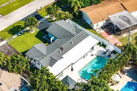 124 Oregon Lane Boca Raton FL 33487