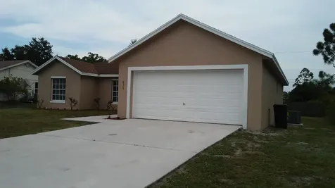 832 SW Duncan Terrace Port St Lucie FL 34953