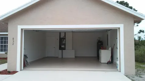 832 SW Duncan Terrace Port St Lucie FL 34953