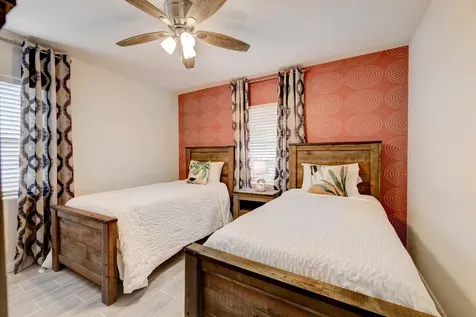 125 S 10th Street Fort Pierce FL 34950