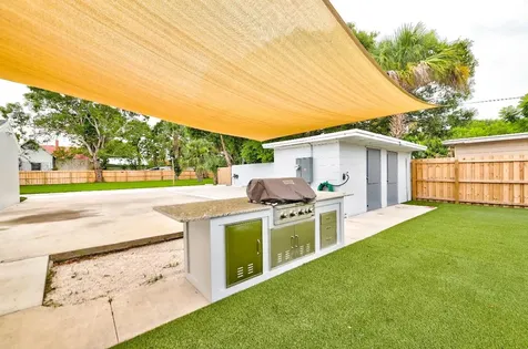 125 S 10th Street Fort Pierce FL 34950