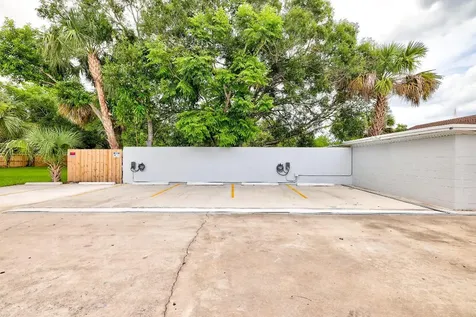 125 S 10th Street Fort Pierce FL 34950