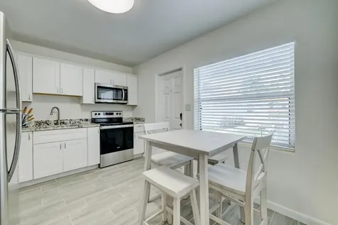 125 S 10th Street Fort Pierce FL 34950