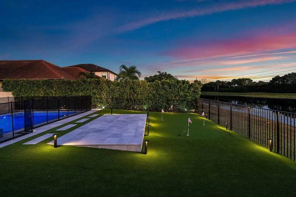 8835 Grand Prix Lane Boynton Beach FL 33472