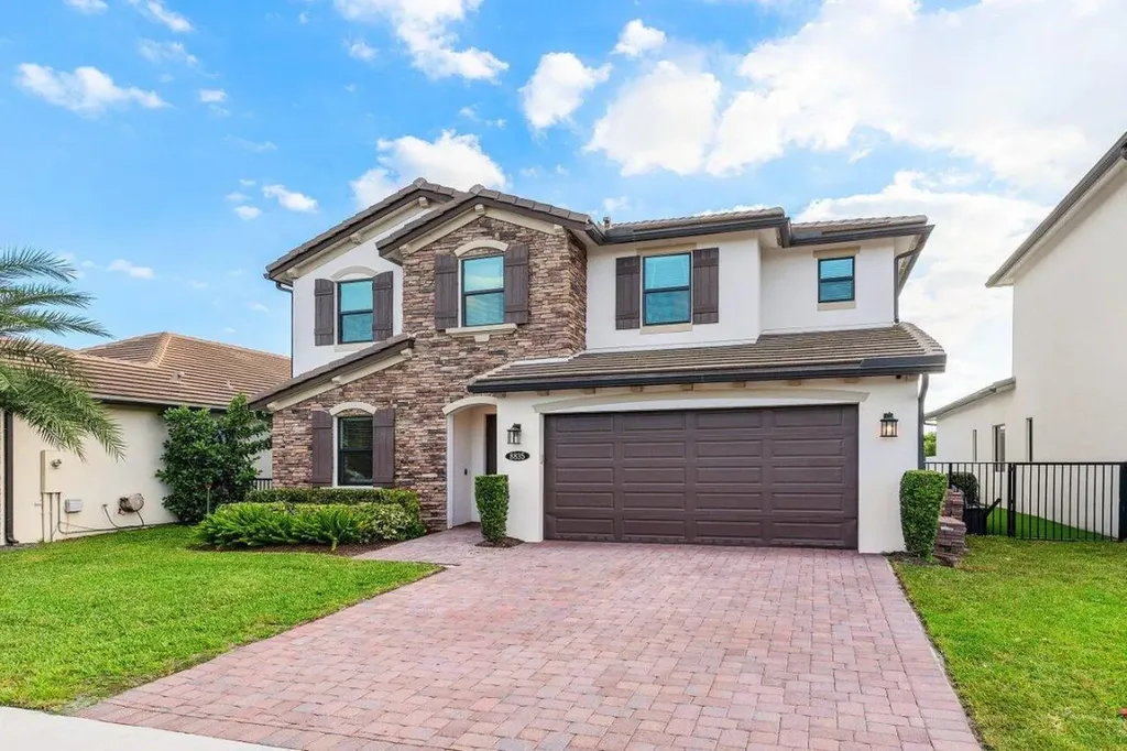 8835 Grand Prix Lane Boynton Beach FL 33472