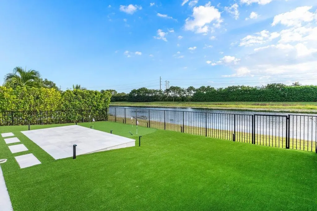8835 Grand Prix Lane Boynton Beach FL 33472