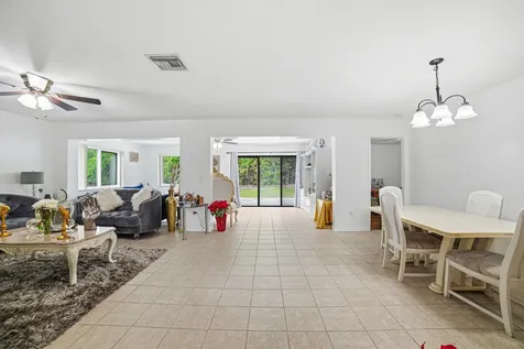 6335 Tall Cypress Circle Greenacres FL 33463