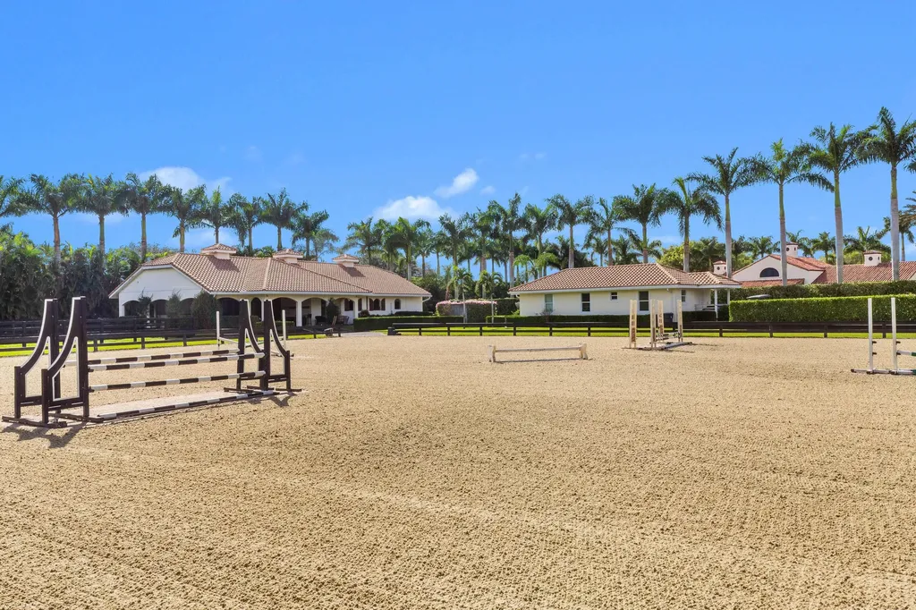 2312 Appaloosa Trail Wellington FL 33414