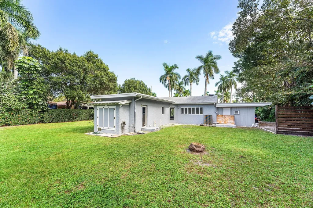 2573 SW 30th Terrace Fort Lauderdale FL 33312
