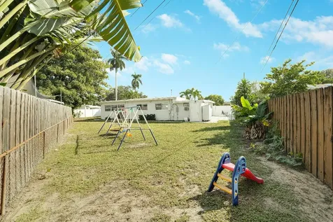 5081 SW 9th Court Plantation FL 33317