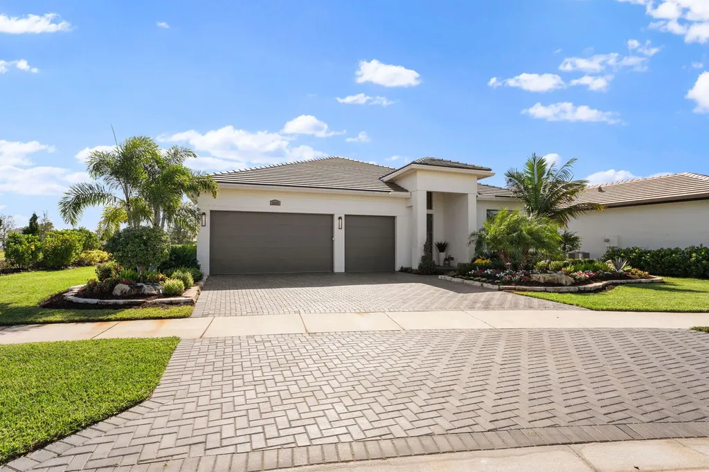 8688 SW Cantante Way Port St Lucie FL 34987