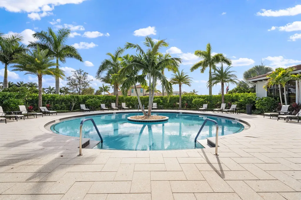 8688 SW Cantante Way Port St Lucie FL 34987