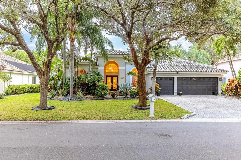 1271 NW 102nd Way Coral Springs FL 33071